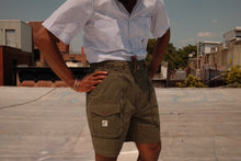 Cargar imagen en el visor de la galería, SAMMY Shirt in Light Seersucker fabric by Thomas Mason
