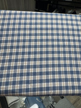 Cargar imagen en el visor de la galería, In Stock: Cotton Twill &amp; Oxfords by Thomas Mason