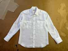 Cargar imagen en el visor de la galería, IKE Field Shirt in Sahara Linen cloth by Thomas Mason