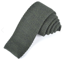 Load image into Gallery viewer, Wool Knit Tie