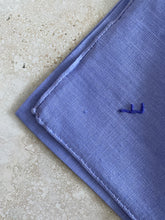 Cargar imagen en el visor de la galería, Linen Handrolled Pocket Square